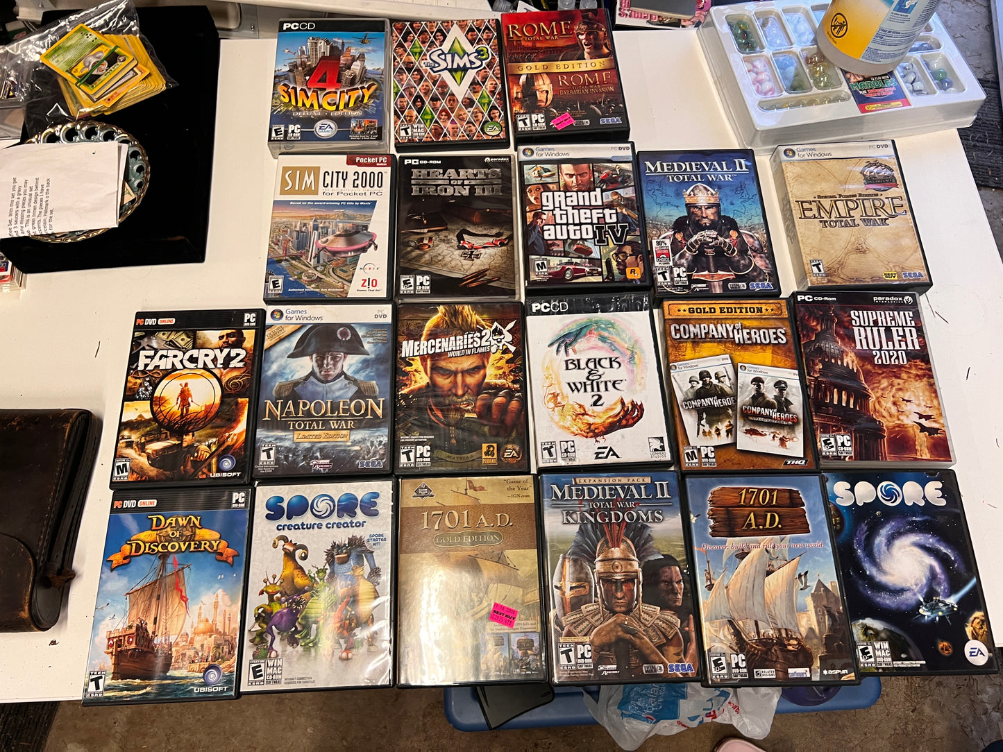 Vintage bundle of PC Games Total war Medieval Spore and More!