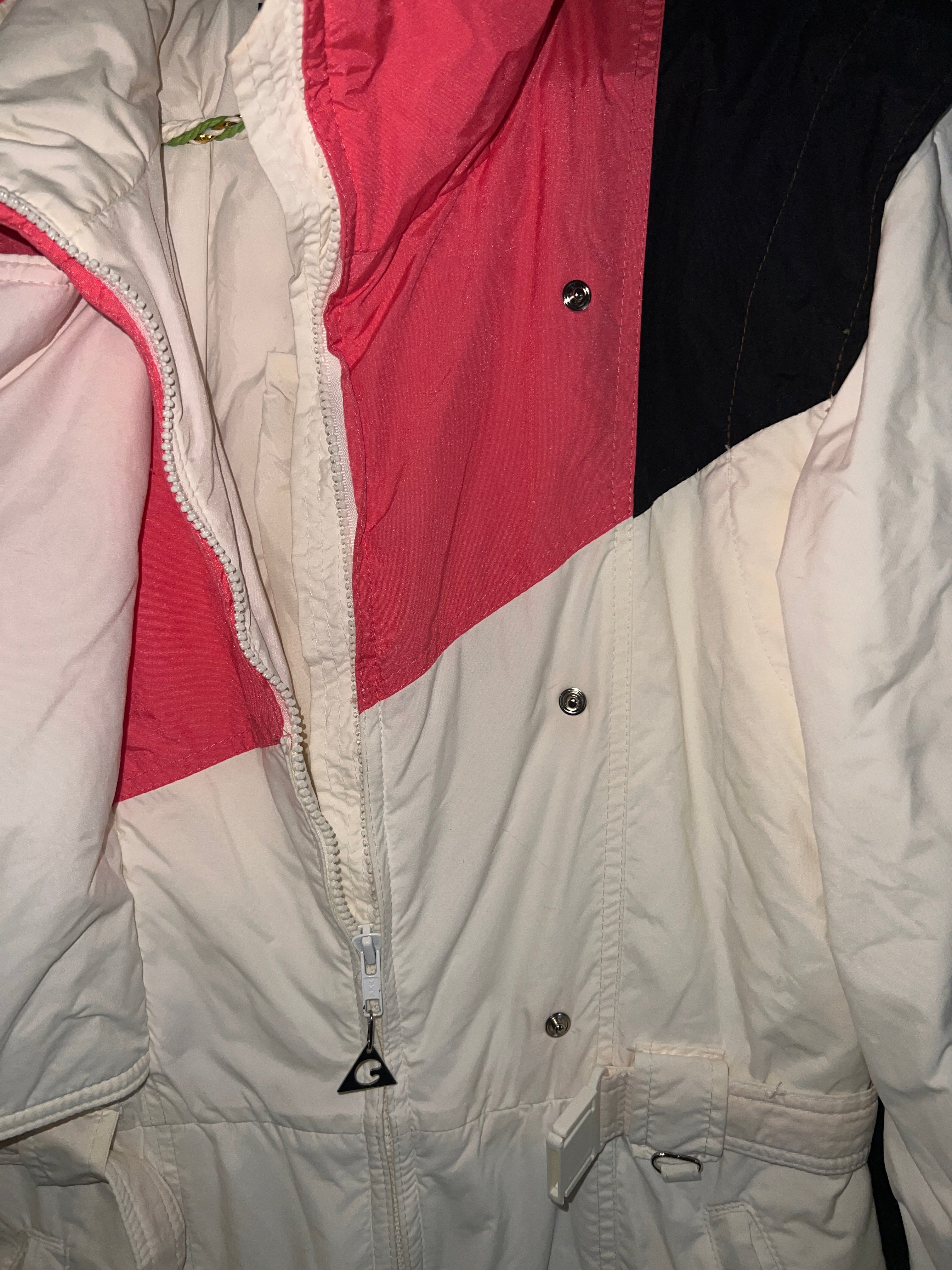 Gerry Womens Ski Suit Vintage Size 12 White red and black Retro