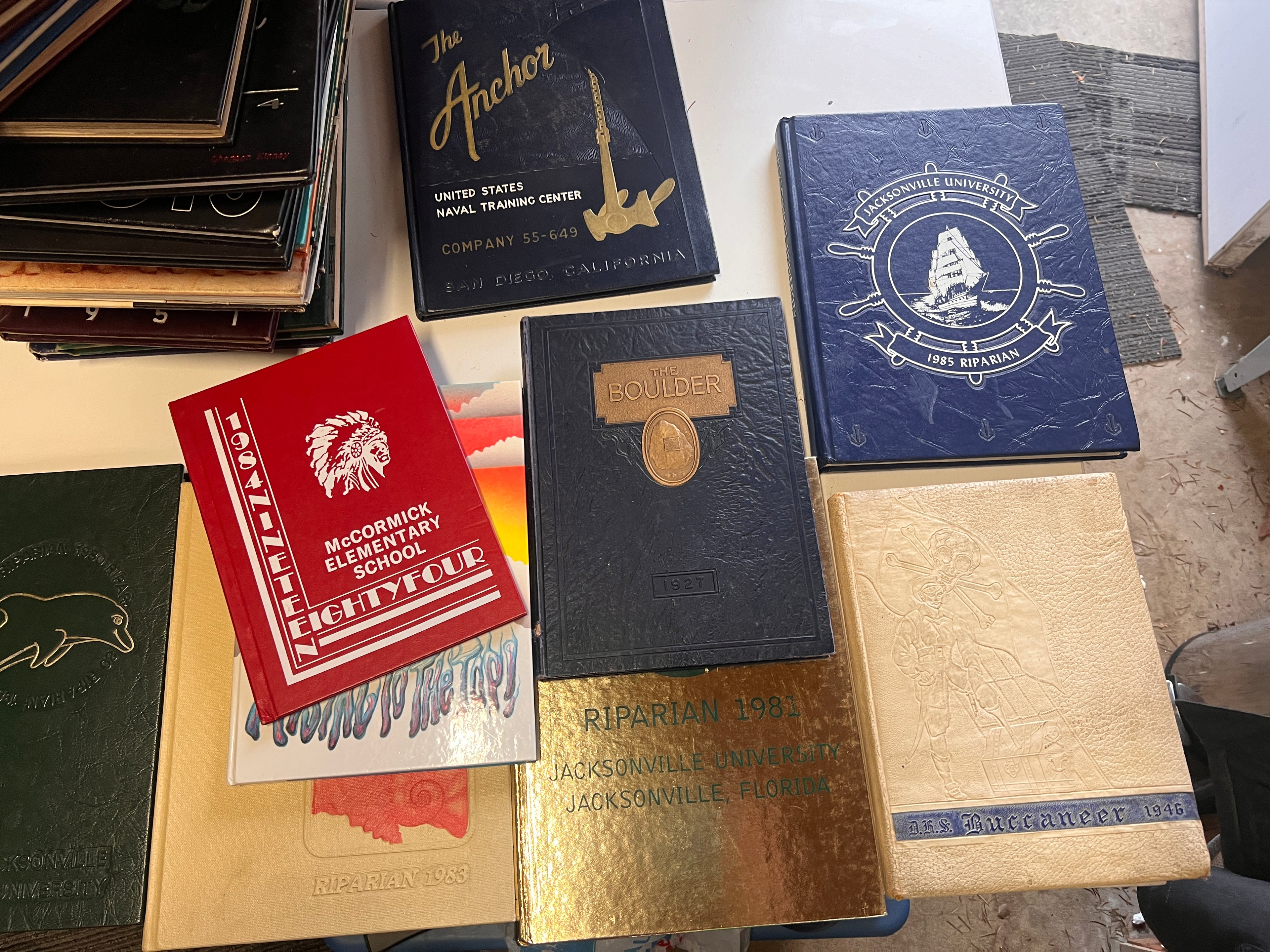 Bundle of Antique Yearbooks Jacksonville Florida and more!