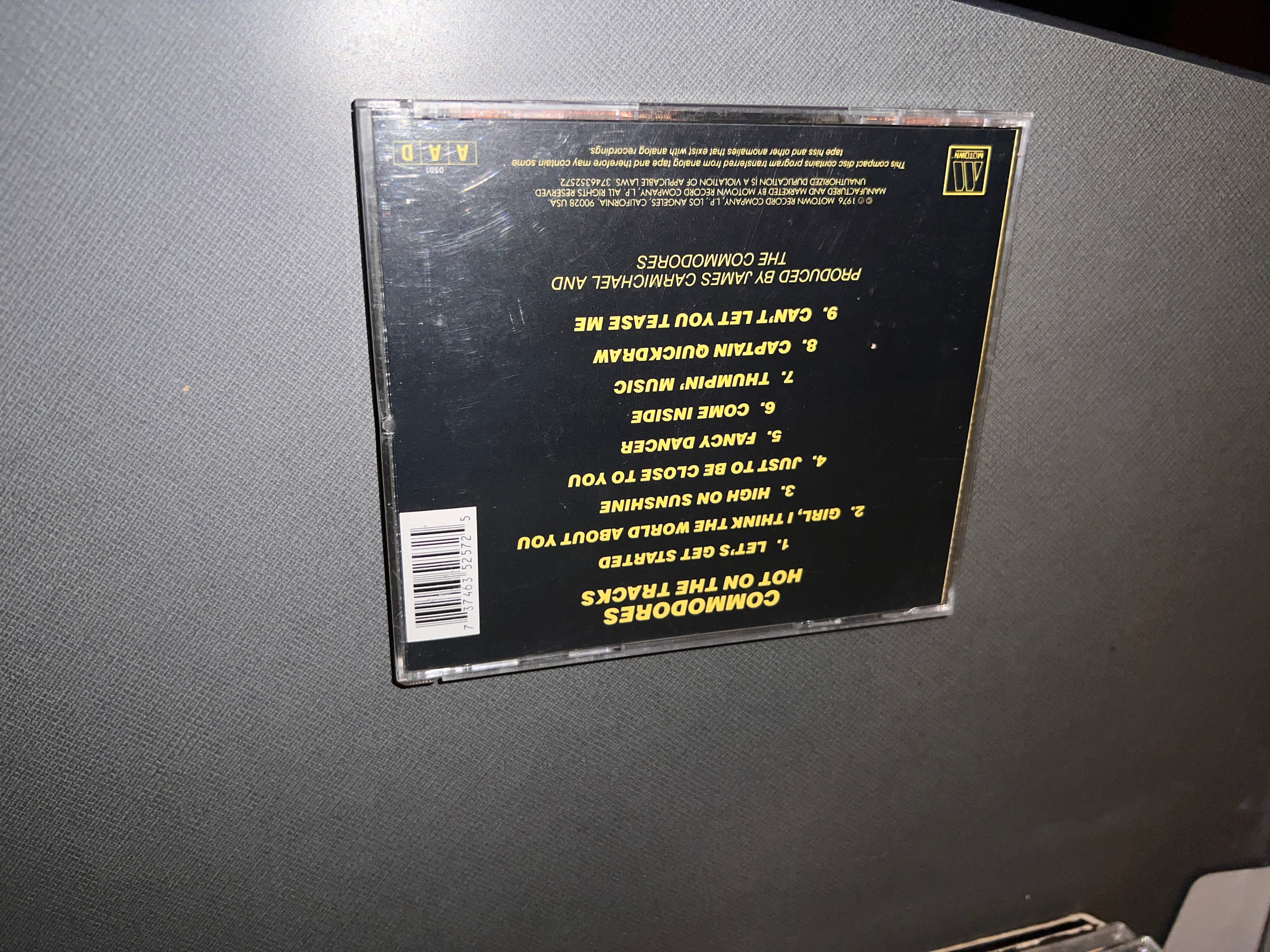 Commodores "Hot On The Tracks" - 1976 RE - Motown 3746352572 - Funk CD