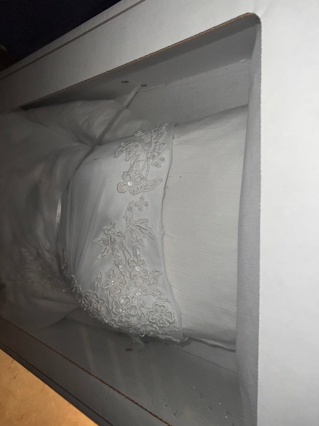 David’s Bridal Dress In Style V9409 White Size 0 Dress and Slip