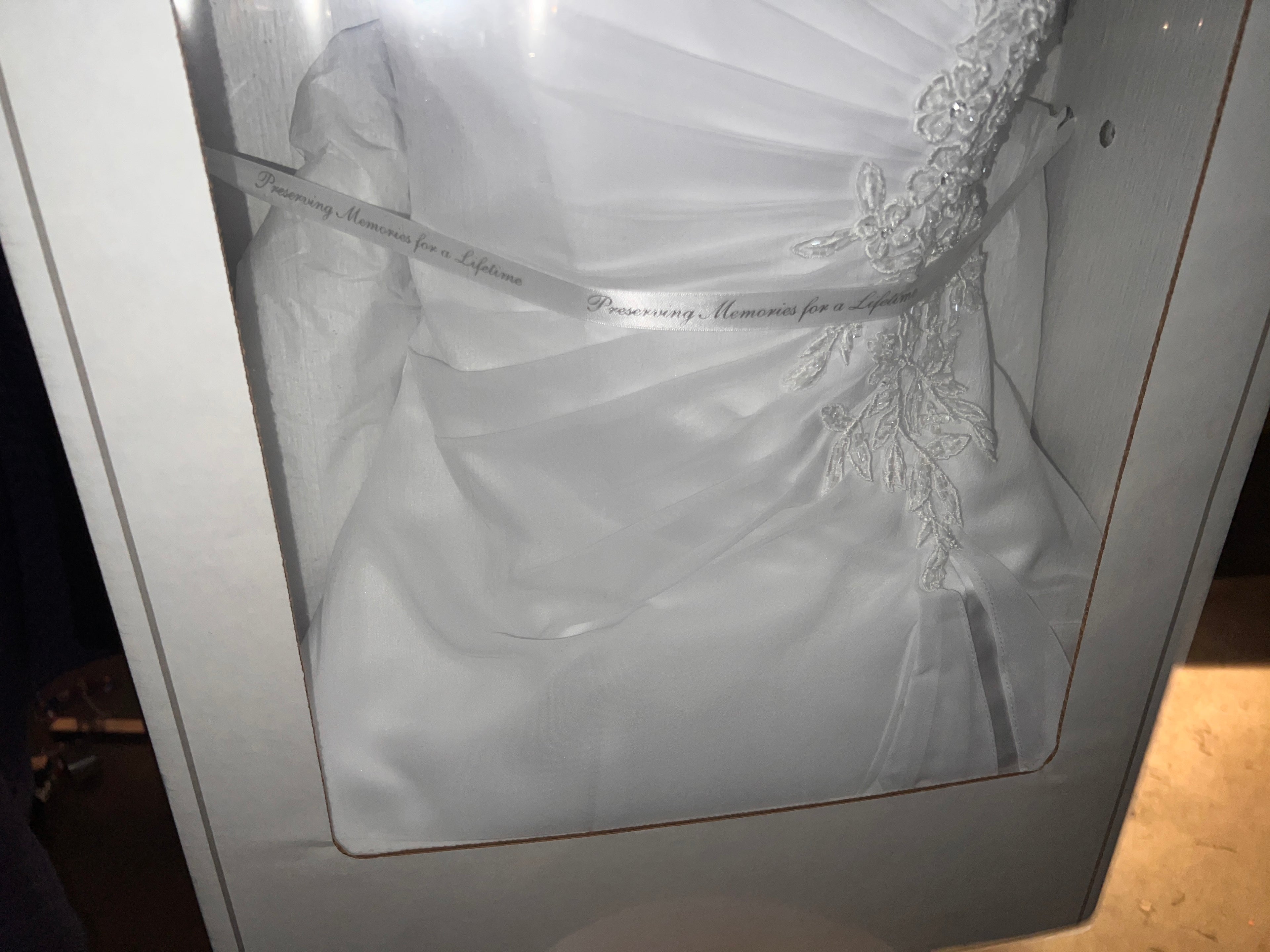 David’s Bridal Dress In Style V9409 White Size 0 Dress and Slip