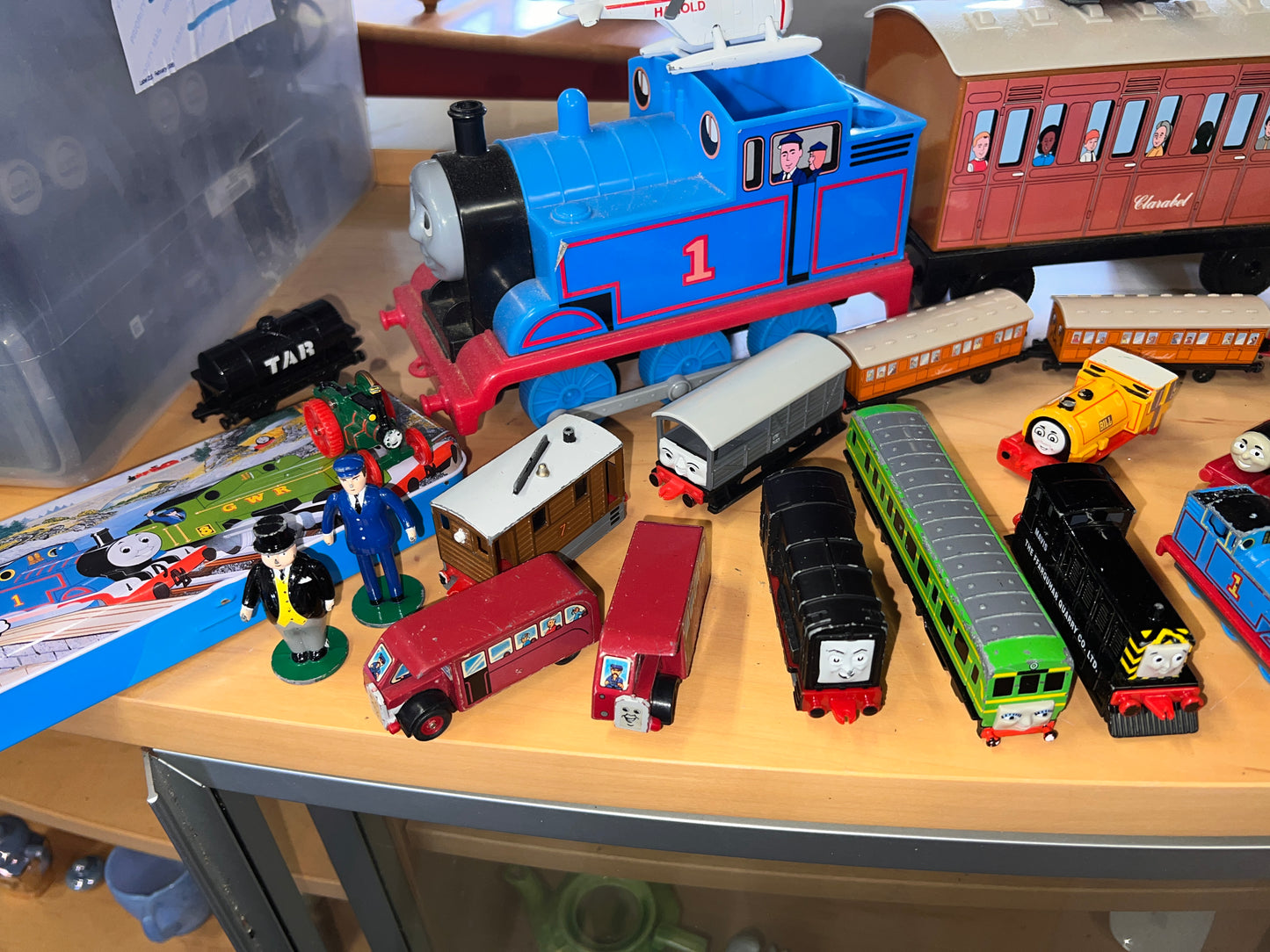 Thomas the Train vintage toy trains ERTL Bulk lot!  Over 25 items!