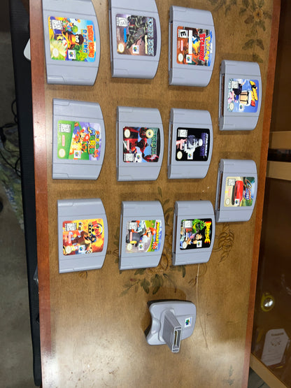 Bundle of Nintendo 64 games manuals and carrying case!