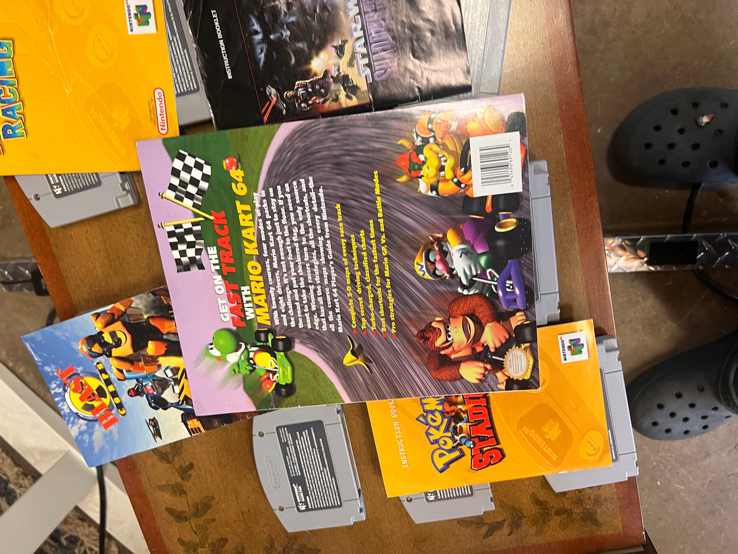 Bundle of Nintendo 64 games manuals and carrying case!