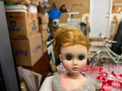 4 VINTAGE DOLL MADAME ALEXANDER 14 INCH SLEEP EYES RARE FIND