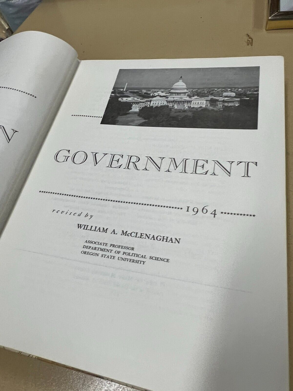 Magruder's American Government - William McClenaghan (1964, Hardcover)