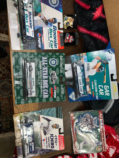 5 SGA Seattle Mariners Train Cars 2001 To 07 Ichiro Boonie Gar All-Star Pins