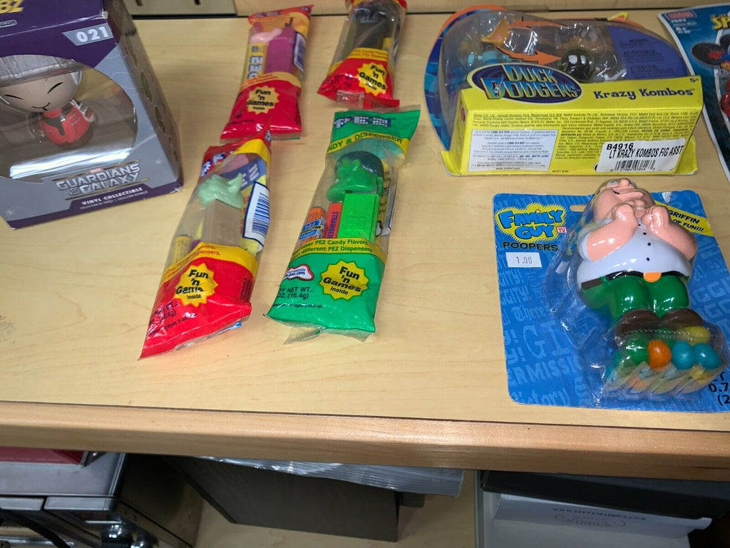 Duck Dodgers RARE Krazy Kombos Brand new and vintage Pez Hulk Spiderman MegaBlok