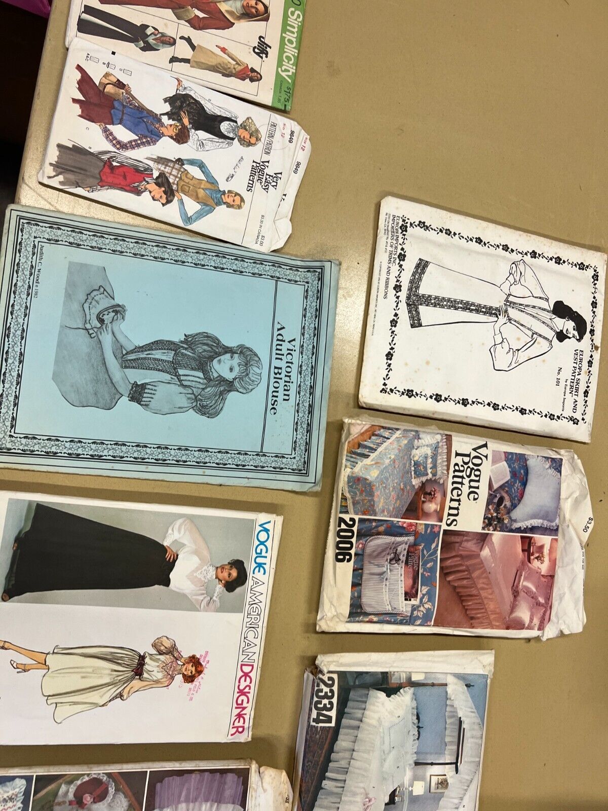 Lot of 30+ Vintage Sewing Patterns Vogue American Designer Vogue Patterns +